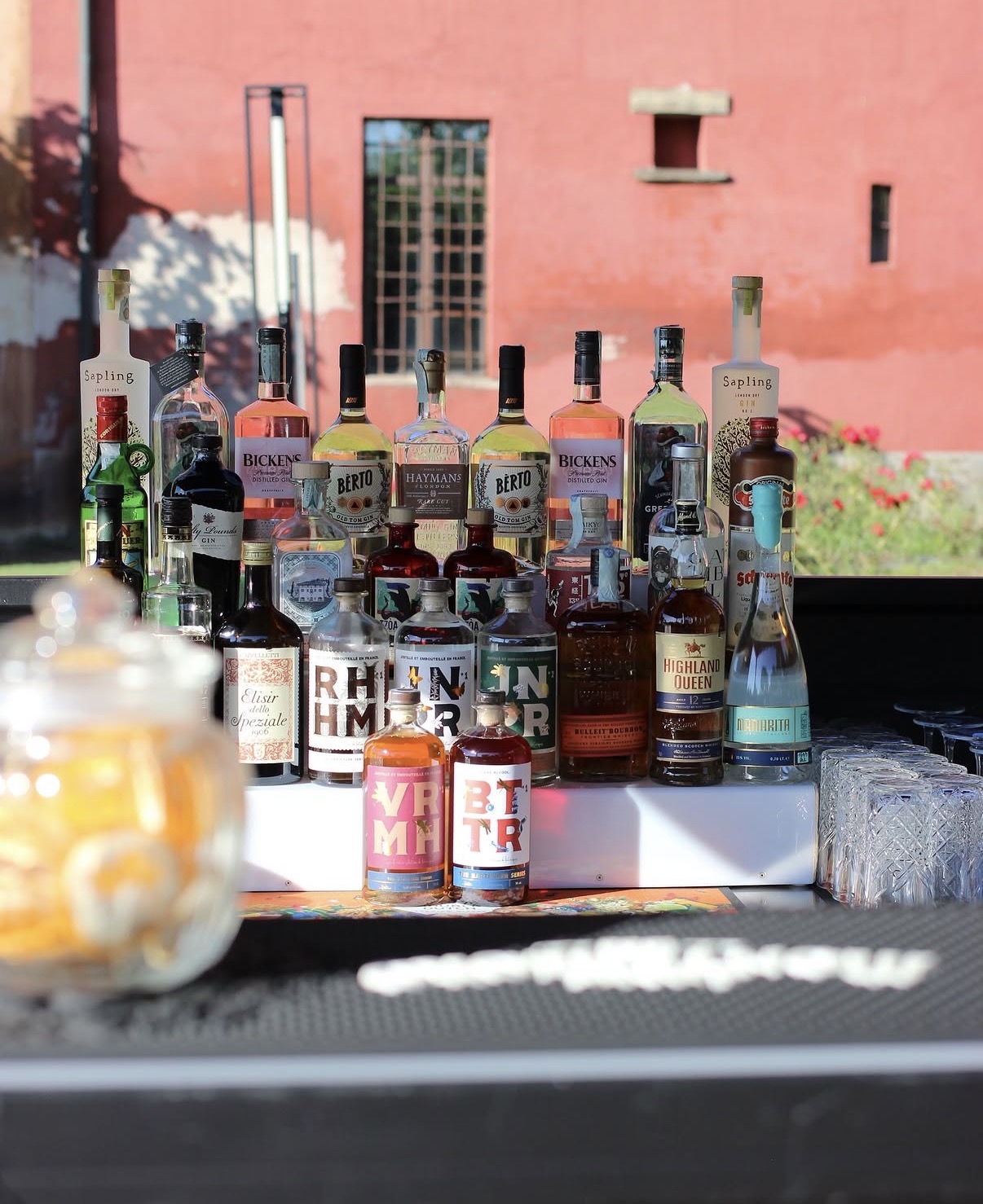 Selezione completa di distillati e liquori